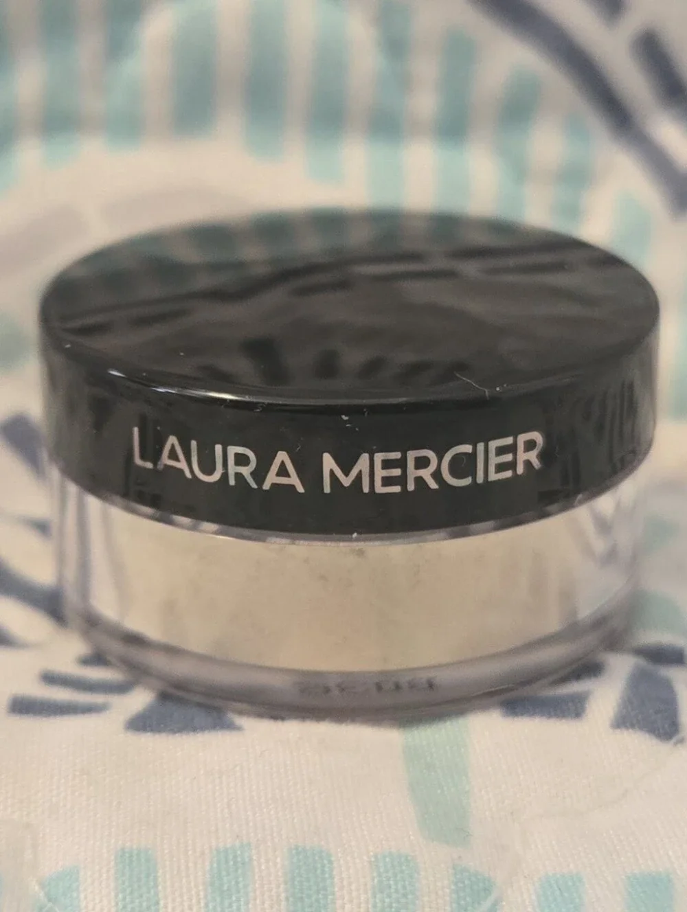 5/$25 or Free Gift: Laura Mercier Translucent Loose Longwear Setting Powder